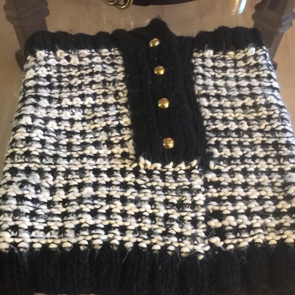 💥Michael Kors scarf or a head wrap. - Picture 3 of 5